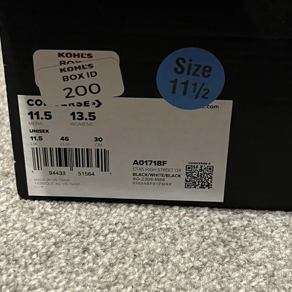Converse All Star Shoes Unisex Low Top Chuck Taylor Malden Street 11.5 / 13.5