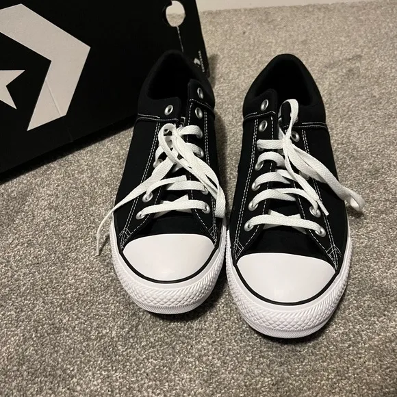 Converse All Star Shoes Unisex Low Top Chuck Taylor Malden Street 11.5 / 13.5