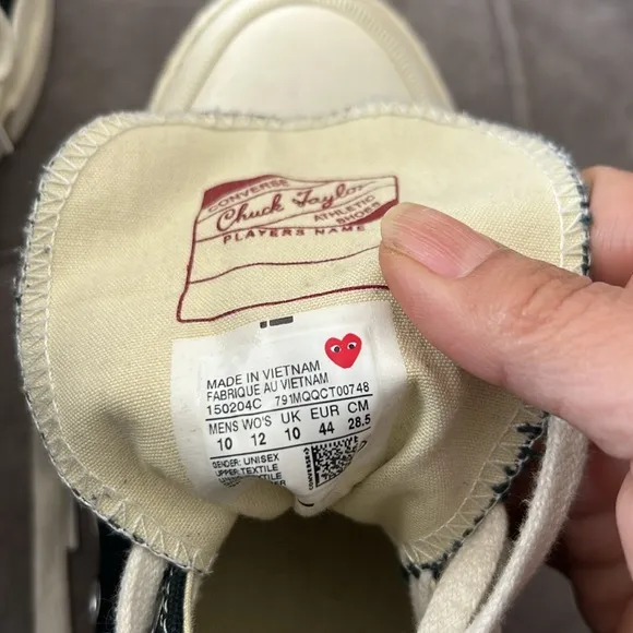 Converse CDG size 10