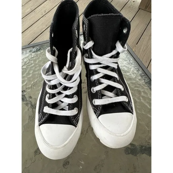 Converse Chuck Taylor All Star Lugged High Top Black Sneakers woman's Size 5.5