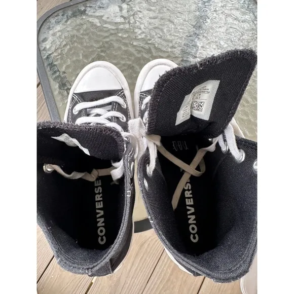 Converse Chuck Taylor All Star Lugged High Top Black Sneakers woman's Size 5.5