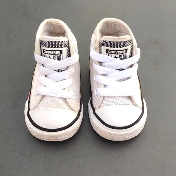 Converse Chuck Taylor All-Star Syde Street Mid