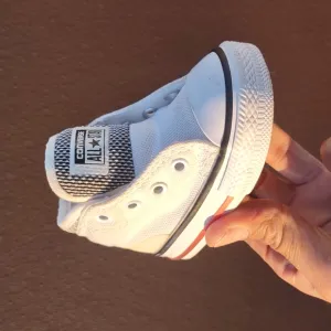 Converse Chuck Taylor All-Star Syde Street Mid