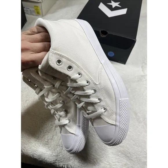 Converse CTAS Malden Street Mid Top Vintage White Sneakers Mens 11.5 Womens 13.5