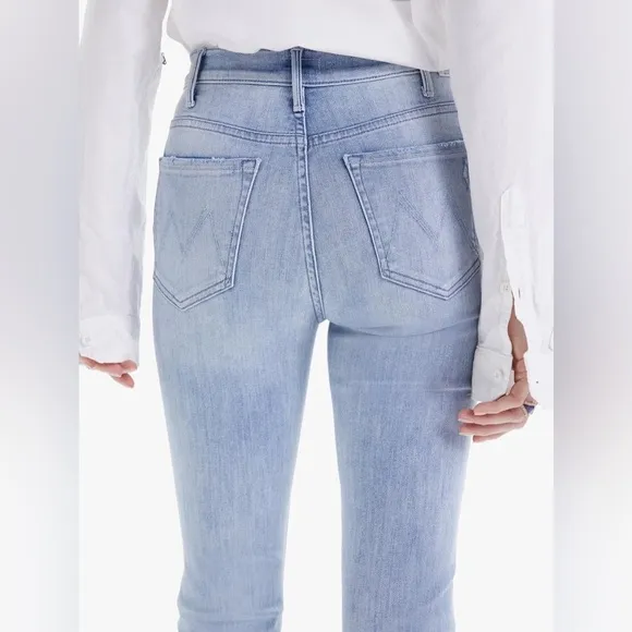 COPY - Like NEW Mother Denim - The Hustler Ankle Fray Jean in Knock on Wood Siz…