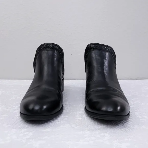 CORSO COMO Gaddy Cut-Out Ankle Boots US 9