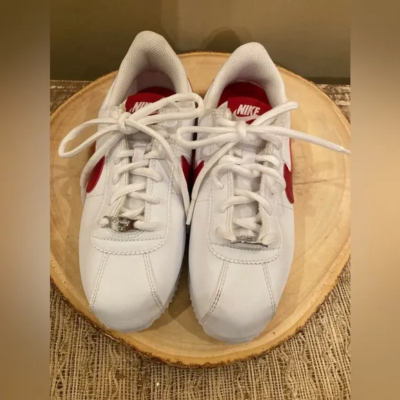 Cortez Basic SL GS Big Kids Shoes Retro White Blue Red 904764-101 Kids 3.5Y New