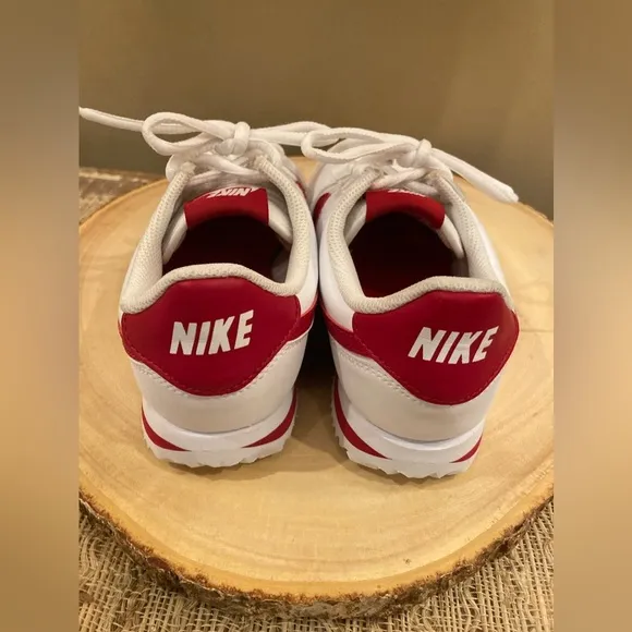 Cortez Basic SL GS Big Kids Shoes Retro White Blue Red 904764-101 Kids 3.5Y New