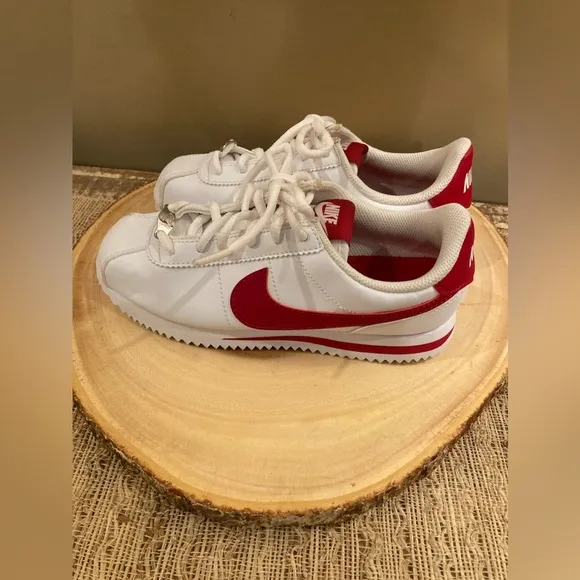 Cortez Basic SL GS Big Kids Shoes Retro White Blue Red 904764-101 Kids 3.5Y New
