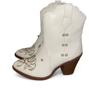 Cream/white and brown with gold and pearl details western cowboy boots 5.5. New