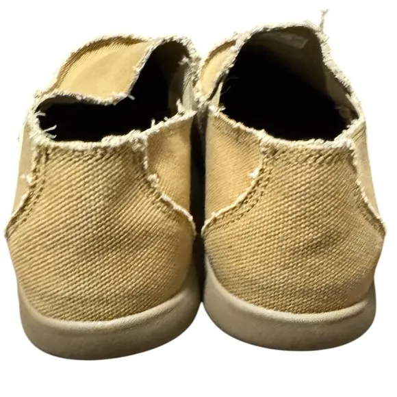 Crocs Santa Cruz Mens Size 9 Khaki Comfort Slip On Casual Loafer Shoes NWOT