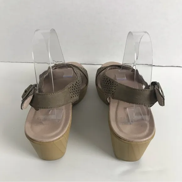 Dansko Jacinda Chestnut Nubuck Leather Perforated Slingback Clog Sandals Sz 39