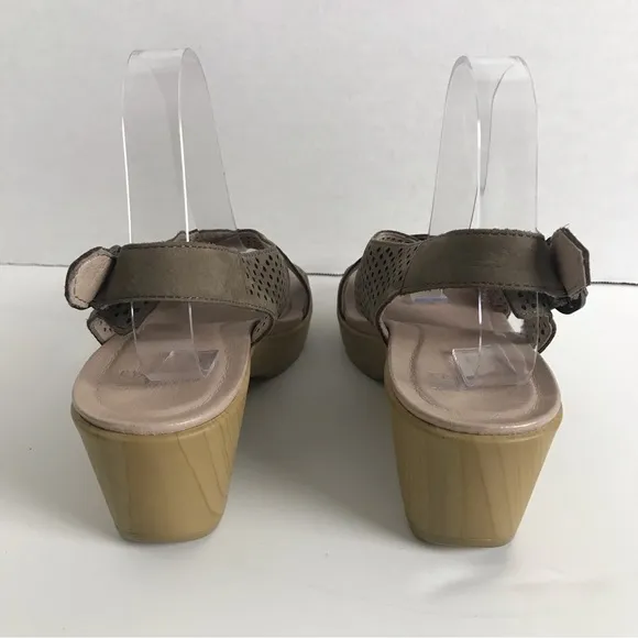 Dansko Jacinda Chestnut Nubuck Leather Perforated Slingback Clog Sandals Sz 39