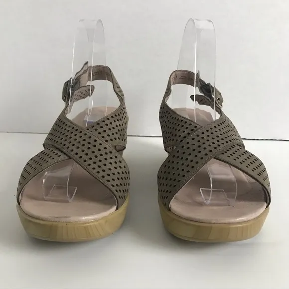 Dansko Jacinda Chestnut Nubuck Leather Perforated Slingback Clog Sandals Sz 39