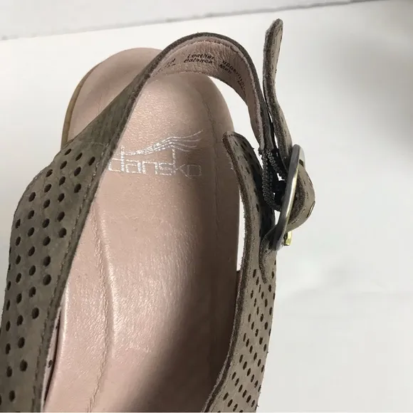 Dansko Jacinda Chestnut Nubuck Leather Perforated Slingback Clog Sandals Sz 39