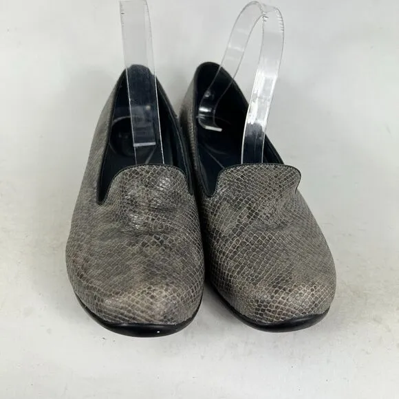 Dansko Nubuck Loafers Womens 7 Olive Gray Snakeskin Pattern Casual Slip-On Shoes