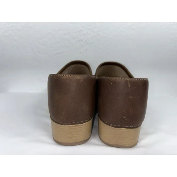 Dansko Women's Brenna Slip-On Clog - Tan Burnished Suede EU 40  US 9.5-10