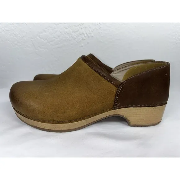 Dansko Women's Brenna Slip-On Clog - Tan Burnished Suede EU 40  US 9.5-10