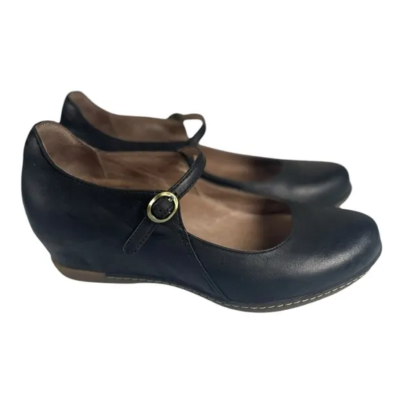 Dansko Women’s Loralie Black Leather Wedge Mary Jane Shoes