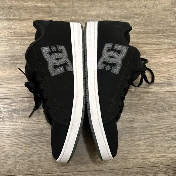 DC Shoes Mens 14 Black  Gaveler Skater Chunky ADYS100536 Thrasher Y2K