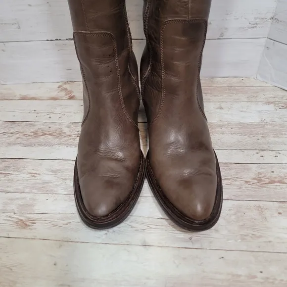 Destroy vintage brown heeled tall boots