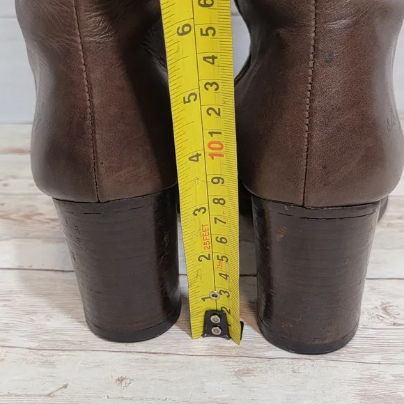 Destroy vintage brown heeled tall boots