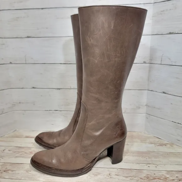 Destroy vintage brown heeled tall boots
