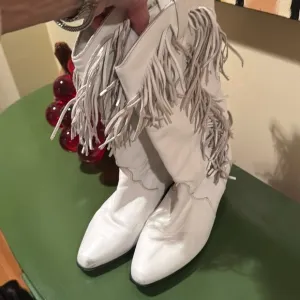 Dingo Vintage white boots
