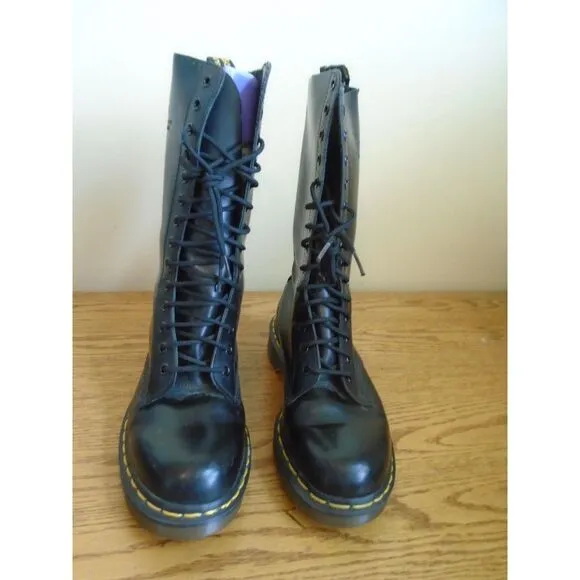 Doc Marten tall 14 hole black vintage 1914 / 59 boot US 9 woman's men's size 8