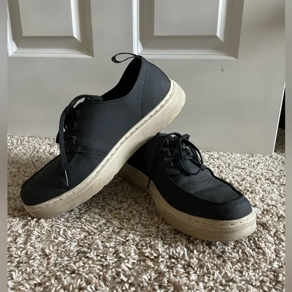 Doc Marten Walden Black Casual Lace Up Shoe Platform Size 10