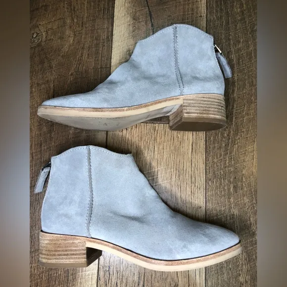Dolce Vita Grey Cushioned Almond Toe Stacked Heel Zip Up Leather Boots Size 8