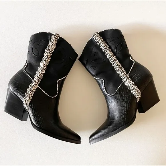 Dolce Vita Lori Boots Croc Embossed Cutout Braided Western Festival Boho Black 8