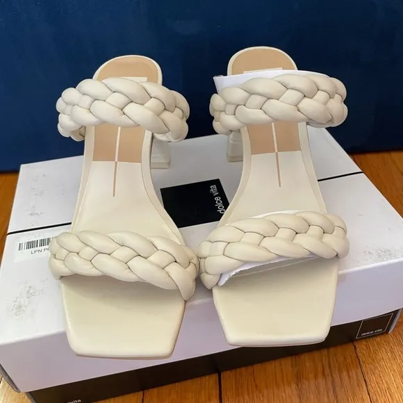 Dolce Vita paily ivory Stella size 6.5 new in box