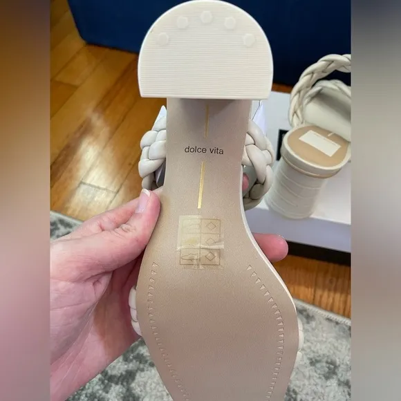Dolce Vita paily ivory Stella size 6.5 new in box