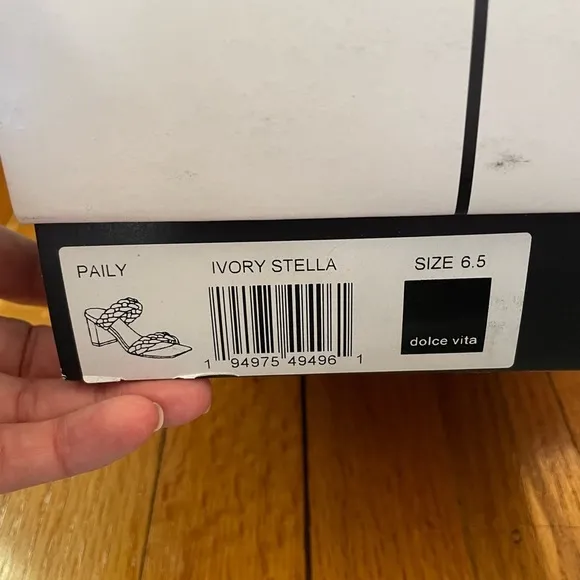 Dolce Vita paily ivory Stella size 6.5 new in box