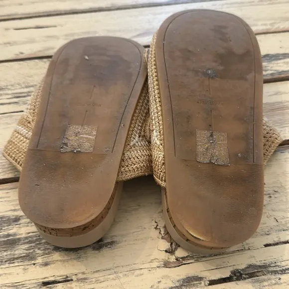 Dolce Vita Women's Ralli Buckled Stitch Footbed Sandals