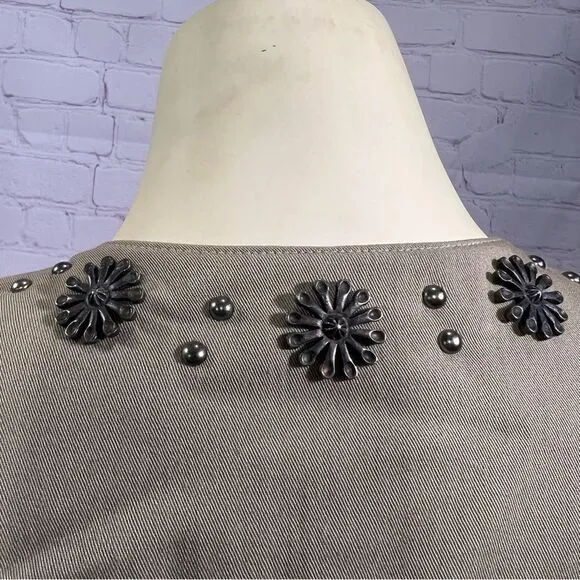 DOUBLE D RANCH tailored blazer with metal flower button embellishments. Medium