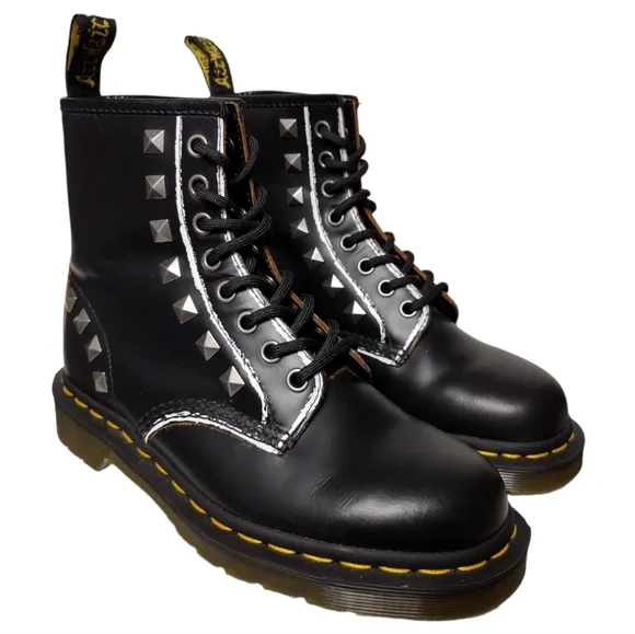 Dr. Martens 1460 Stud Leather Black Rolled Vintage Smooth Boots