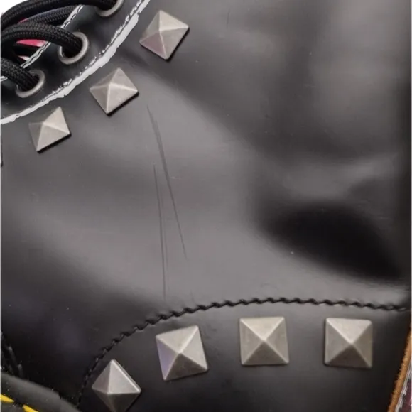 Dr. Martens 1460 Stud Leather Black Rolled Vintage Smooth Boots