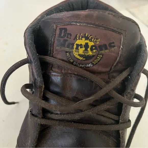 DR MARTENS Brown Leather Chukka Boots 8097 Made In England Mens Size 7 VINTAGE