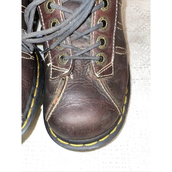 Dr. Martens Fashion Shoes Men’s Size 8 Medium Brown Leather Lace Up Lug Sole