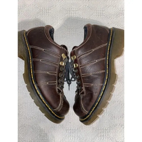 Dr. Martens Fashion Shoes Men’s Size 8 Medium Brown Leather Lace Up Lug Sole