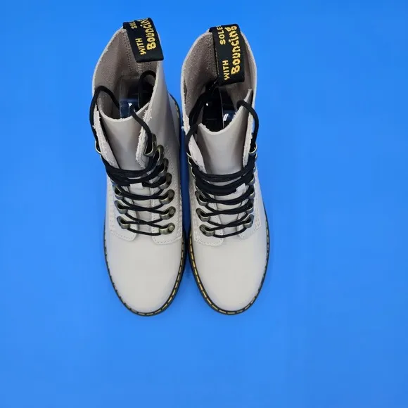 Dr. Martens Leona Women Size 6 Vintage-Look Taupe/Pink Leather Lace-Up Boots NEW