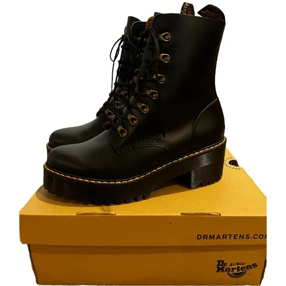 Dr. Martens Leona Women’s Black Vintage Smooth Leather Heeled Boots size US 9