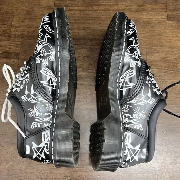 Dr. Martens Mark Wigan (8053) Shoes Men's 8 Casual Oxford Spirit All Over Print