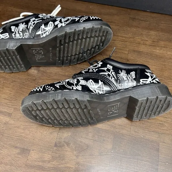 Dr. Martens Mark Wigan (8053) Shoes Men's 8 Casual Oxford Spirit All Over Print