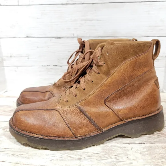 Dr. Martens Men's vintage tan leather lace-up boots
