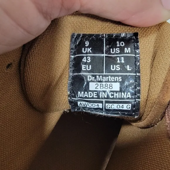 Dr. Martens Men's vintage tan leather lace-up boots