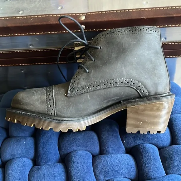 Dr Martens MIE Vintage Granny Brogue Lace-up Leather Ankle Boots UK 4 🏴󠁧󠁢󠁥󠁮󠁧󠁿
