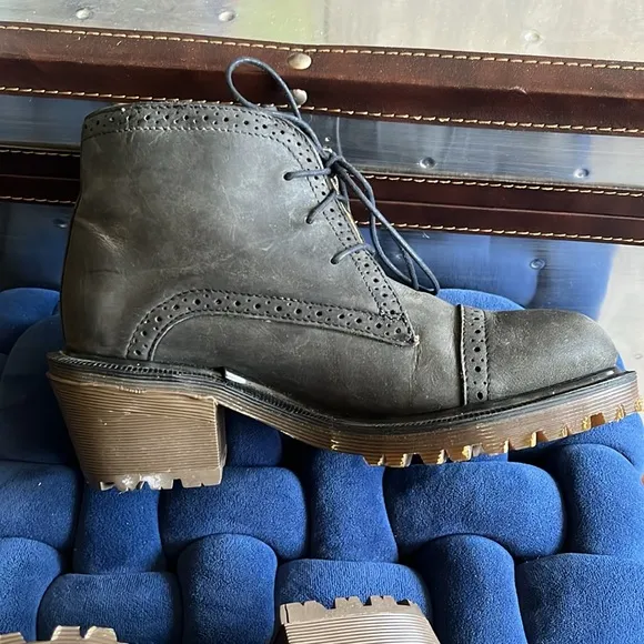 Dr Martens MIE Vintage Granny Brogue Lace-up Leather Ankle Boots UK 4 🏴󠁧󠁢󠁥󠁮󠁧󠁿